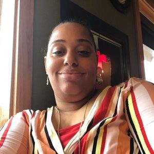 Meet your Posher, Cherrita